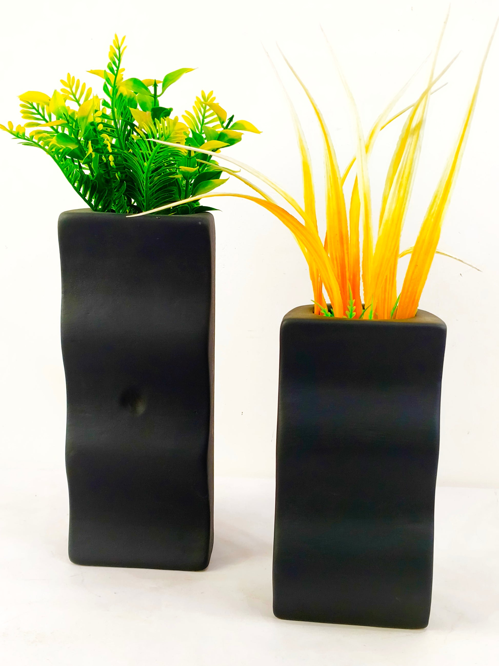 Black 2p Flower Vase